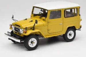 Toyota Land Cruiser FJ40 Sinepju Dzeltens Kyosho 1:18 08971Y Metāls