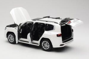 Toyota Land Cruiser J300 ZX Balts LCD 1:18 LCD18013-ZX-WH Metāls — attēls 5 no 8
