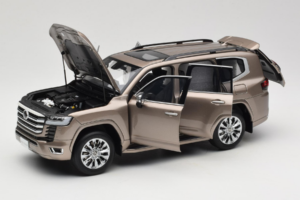Toyota Land Cruiser LC300 ZX Zeltains LCD 1:18 LCD18013-ZX-GO Metāls — attēls 2 no 8