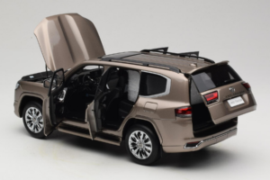 Toyota Land Cruiser LC300 ZX Zeltains LCD 1:18 LCD18013-ZX-GO Metāls — attēls 5 no 8