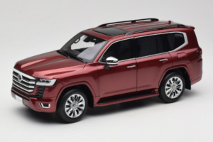 Toyota Land Cruiser LC300 ZX Sarkans LCD 1:18 LCD18013-ZX-RE Metāls