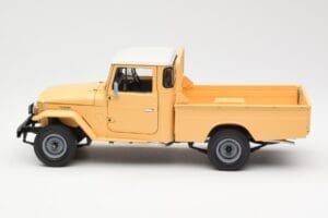 Toyota Land Cruiser Pickup Bēšs Kyosho 1:18 08958BE Metāls — attēls 4 no 8