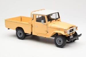 Toyota Land Cruiser Pickup Bēšs Kyosho 1:18 08958BE Metāls — attēls 6 no 8