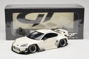 Toyota Pandem GR86 ZN8 Crystal White GT Spirit 1:18 GT498 Sveķi — attēls 6 no 6