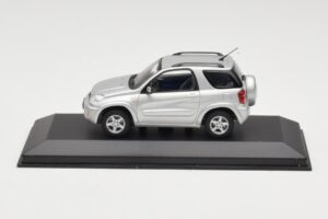 Toyota RAV4 XA20 Sudrabs Gaišs Salons Minichamps 1:43 31434205 Metāls