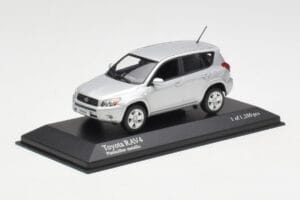 Toyota RAV4 XA30 Sudrabs Minichamps 1:43 400166570 Metāls — attēls 2 no 4
