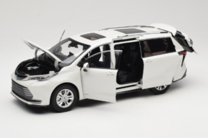 Toyota Sienna XL30 Balts OEM 1:18 TOYOTA013 Metāls — attēls 2 no 8