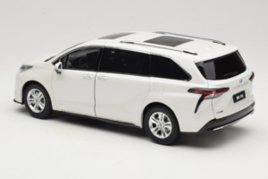 Toyota Sienna XL30 Balts OEM 1:18 TOYOTA013 Metāls — attēls 7 no 8
