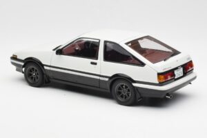 Toyota Sprinter Trueno AE86 New Initial D Movie Legend 1 AUTOart 1:18 78798 Metāls — attēls 7 no 8