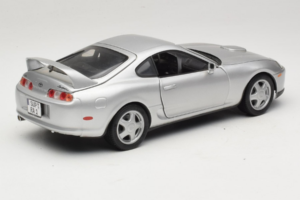 Toyota Supra A80 Sudrabs Kyosho 1:18 8847 Metāls — attēls 3 no 8