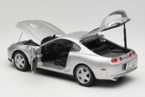 Toyota Supra A80 Sudrabs Kyosho 1:18 8847 Metāls — attēls 5 no 8