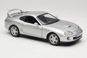 Toyota Supra A80 Sudrabs Kyosho 1:18 8847 Metāls — attēls 6 no 8