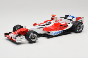 Toyota TF105 #16 J. Trulli Panasonic Toyota Racing 2005 Minichamps 1:18 100050016 Metāls