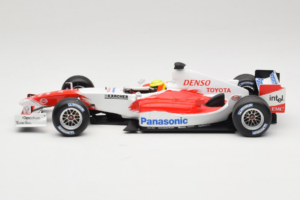 Toyota TF105 #17 R. Schumacher Panasonic Toyota Racing Showcar 2005 Minichamps 1:18 100050087 Metāls — attēls 3 no 7