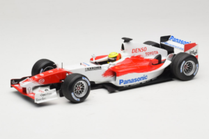 Toyota TF105 #17 R. Schumacher Panasonic Toyota Racing Showcar 2005 Minichamps 1:18 100050087 Metāls