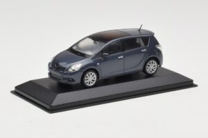 Toyota Verso Grey Metallic Minichamps 1:43 TOYOTA011 Metāls — attēls 2 no 4