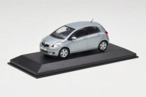 Toyota Yaris Mk2 Glacier Zils Minichamps 1:43 TOYOTA001 Metāls — attēls 2 no 4