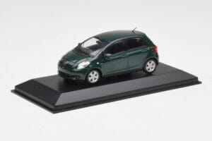 Toyota Yaris XP10 Oxford Green Minichamps 1:43 400166501 Metāls — attēls 2 no 4