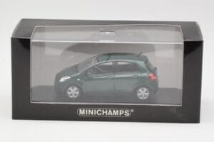 Toyota Yaris XP10 Oxford Green Minichamps 1:43 400166501 Metāls — attēls 4 no 4