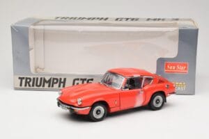Triumph GT6 Mk3 Sarkans Sun Star 1:18 1056 Metāls — attēls 6 no 6