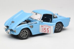Triumph TR4 Rally Car Revell 1:18 8773 Metāls — attēls 2 no 8