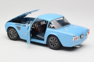 Triumph TR4 Rally Car Revell 1:18 8773 Metāls — attēls 5 no 8