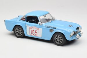 Triumph TR4 Rally Car Revell 1:18 8773 Metāls — attēls 6 no 8