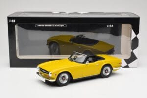 Triumph TR6 RHD Dzeltens Minichamps 1:18 155132034 Metāls — attēls 6 no 6