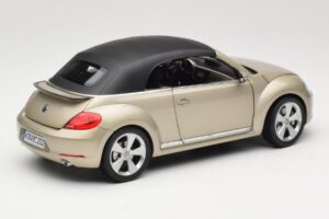 Volkswagen Beetle A5 Kabriolets Pelēks Kyosho 1:18 5C3099302P7W Metāls — attēls 3 no 8