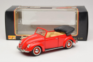 Volkswagen Beetle Kabriolets Sarkans Maisto 1:18 56010 Metāls — attēls 8 no 8