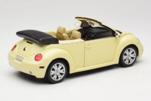 Volkswagen Beetle Kabriolets Dzeltens Gate 1:18 VW24108 Metāls — attēls 3 no 8