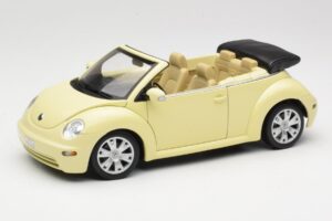Volkswagen Beetle Kabriolets Dzeltens Gate 1:18 VW24108 Metāls
