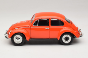 Volkswagen Beetle Oranžs Gremlins Movie Greenlight 1:18 12985 Metāls — attēls 4 no 8