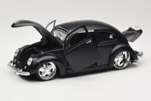 Volkswagen Beetle Type 1 Melns Maisto 1:18 31018 Metāls — attēls 2 no 8