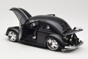 Volkswagen Beetle Type 1 Melns Maisto 1:18 31018 Metāls — attēls 5 no 8