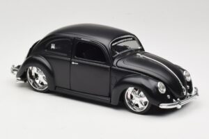Volkswagen Beetle Type 1 Melns Maisto 1:18 31018 Metāls — attēls 6 no 8