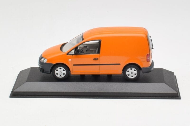 Volkswagen Caddy 2K Oranžs Minichamps 1:43 CADDY005 Metāls