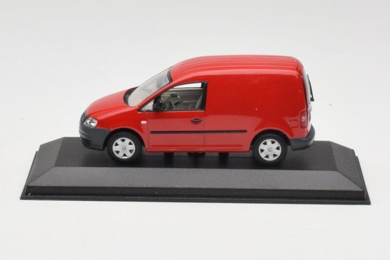 Volkswagen Caddy 2K Sarkans Minichamps 1:43 CADDY008 Metāls