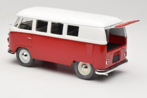 Volkswagen Combi T1 Sarkans & Balts Solido 1:18 8031 Metāls — attēls 5 no 8