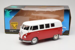 Volkswagen Combi T1 Sarkans & Balts Solido 1:18 8031 Metāls — attēls 8 no 8