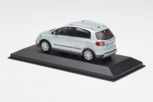 Volkswagen Cross Golf Mk5 Sudrabs Minichamps 1:43 GOLF003 Metāls — attēls 3 no 4