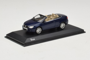Volkswagen Eos Kabriolets Zils Minichamps 1:43 1F0099300D5Q Metāls — attēls 2 no 5