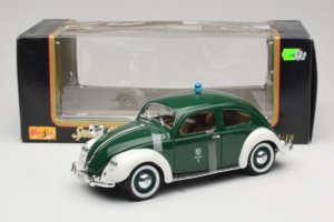 Volkswagen Export Sedan Police Maisto 1:18 56004 Metāls — attēls 6 no 6