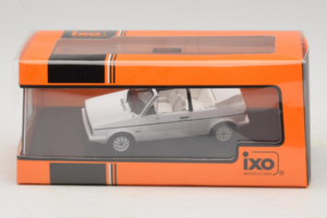 Volkswagen Golf Kabriolets Mk1 Balts IXO 1:43 CLC590N Metāls — attēls 4 no 4