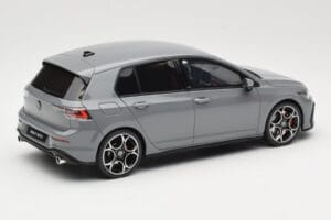 Volkswagen Golf GTI Mk8 Pelēks Otto 1:18 OT1137 Sveķi — attēls 2 no 6