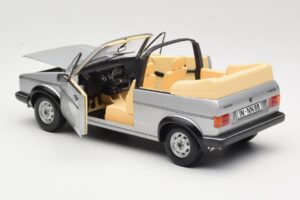 Volkswagen Golf Mk1 Kabriolets Sudrabs Sun Star 1:18 VW004 Metāls — attēls 5 no 8
