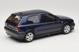 Volkswagen Golf Mk3 VR6 Tumši Zils Otto 1:18 OT046 Sveķi — attēls 2 no 6