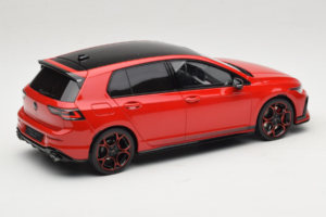 Volkswagen Golf Mk8 GTI 50th Edition Tornado Red Otto 1:18 OT1322 Sveķi — attēls 2 no 6