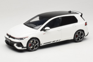 Volkswagen Golf Mk8 GTI Clubsport Pure White Otto 1:18 OT1221 Sveķi