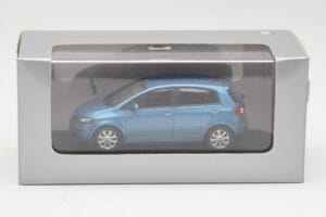 Volkswagen Golf Plus Mk5 Blue Metallic Minichamps 1:43 GOLF002 Metāls — attēls 4 no 4